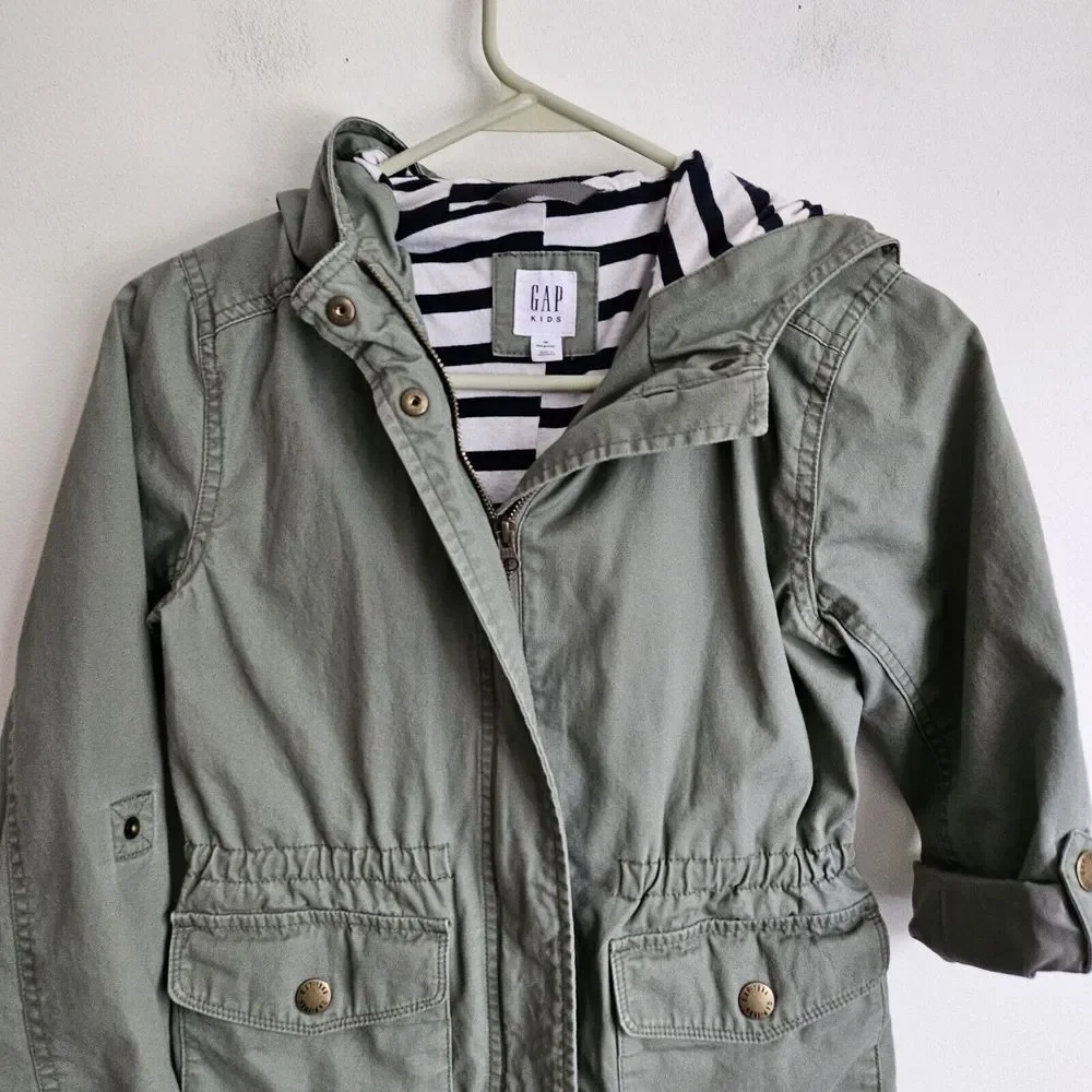 Gap Girls Size Medium Utility Canvas Parka Jacket. Olive GreenVery good used